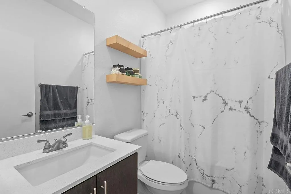 5480 Shorefront Dr. Unit #166