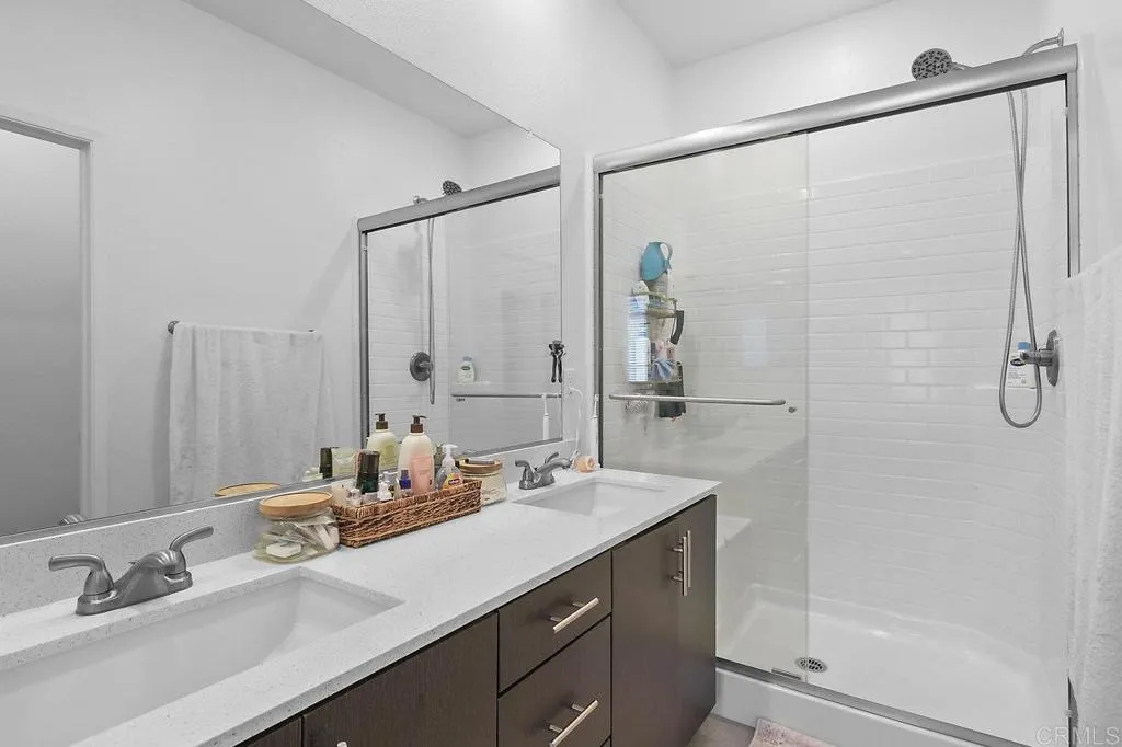 5480 Shorefront Dr. Unit #166