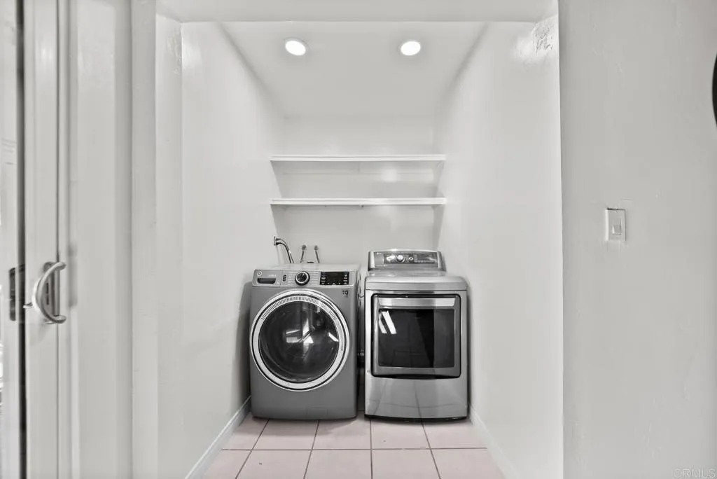 9254 Fairlawn Street