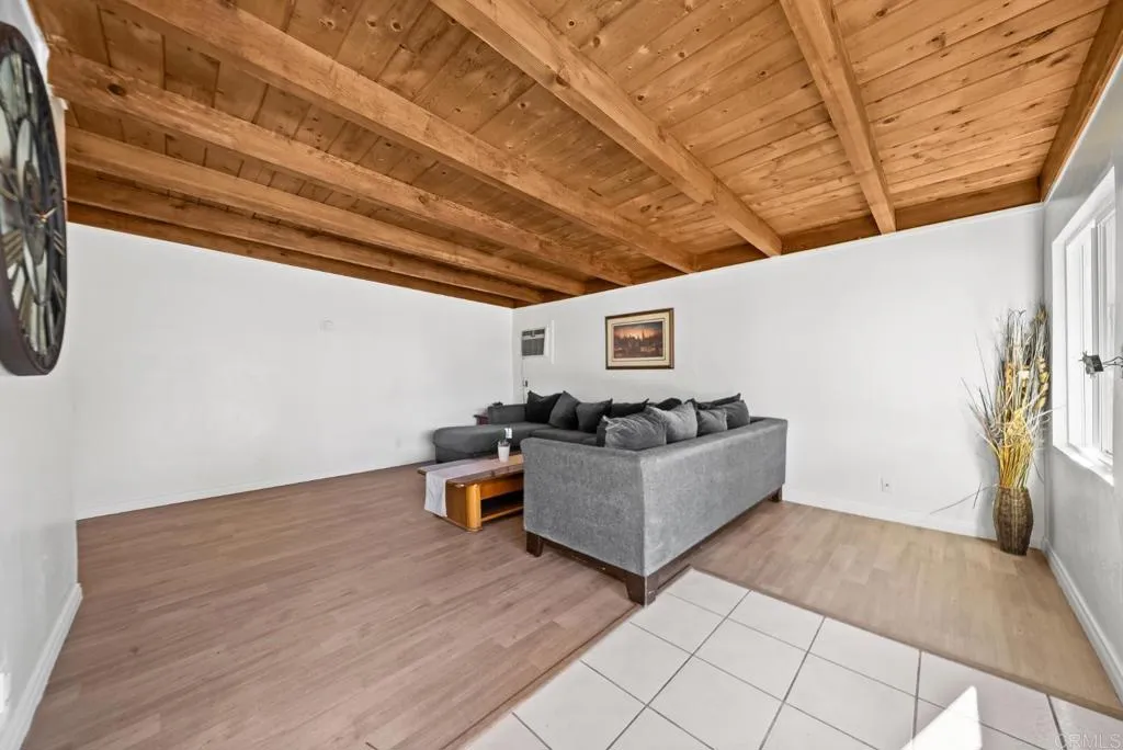 9254 Fairlawn Street