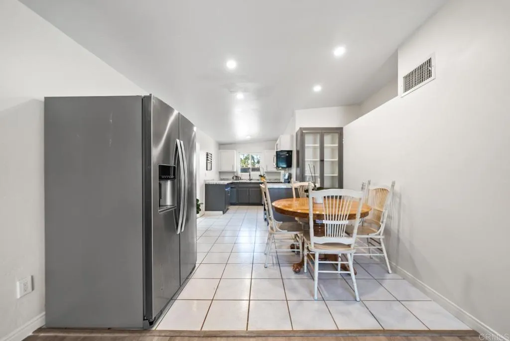 9254 Fairlawn Street