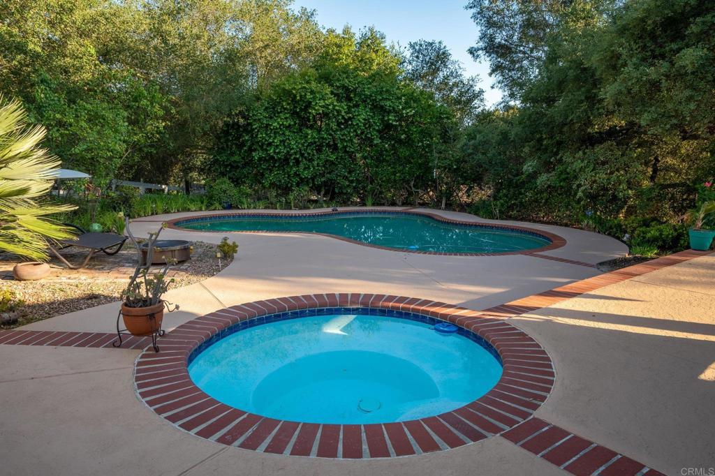28301 Crooked Oak Lane