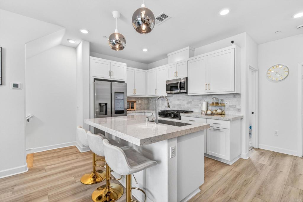 2345 Acara Circle