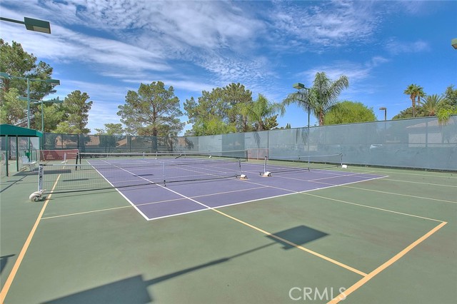 555 Northwood Avenue