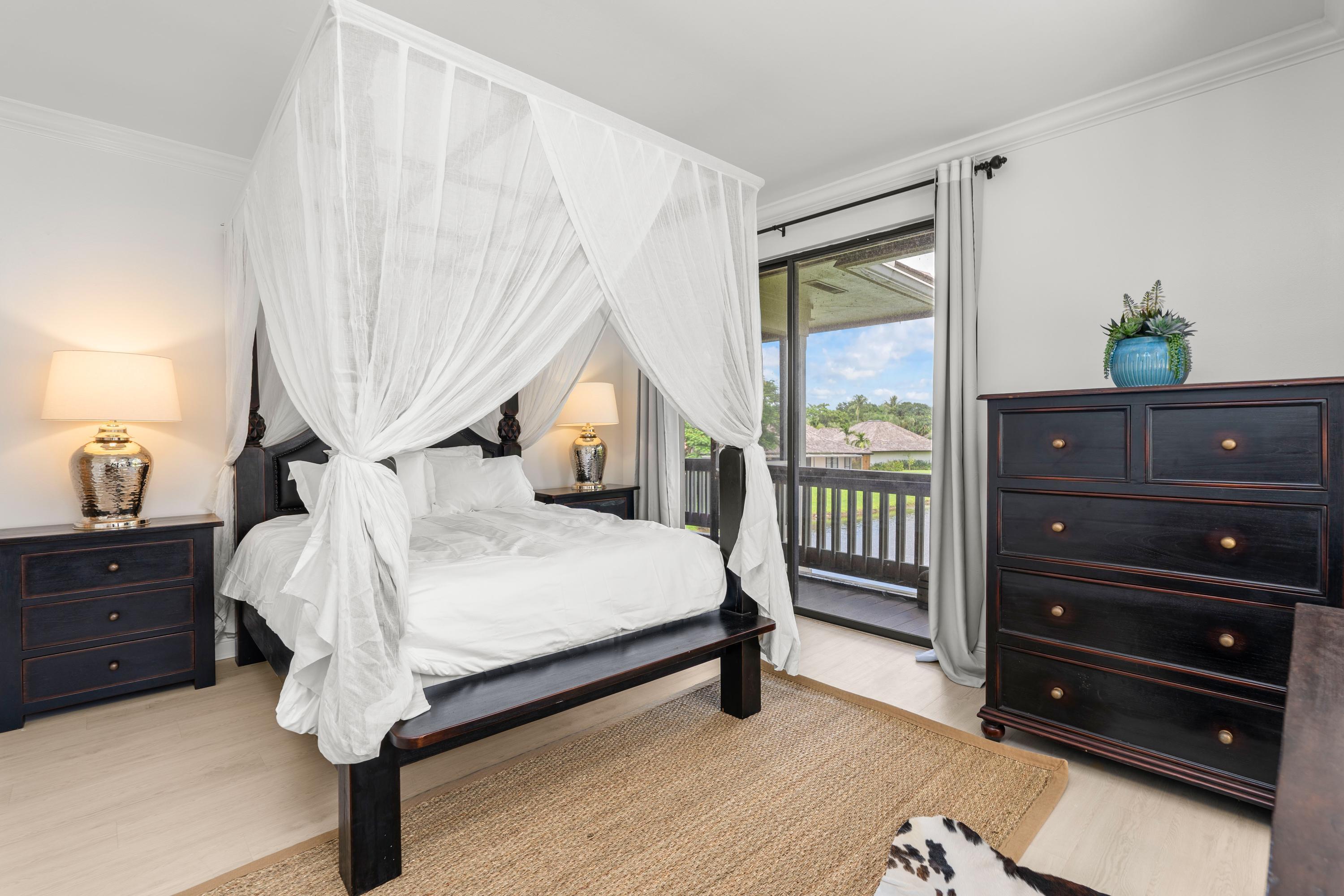 11842 Pebblewood Drive 202