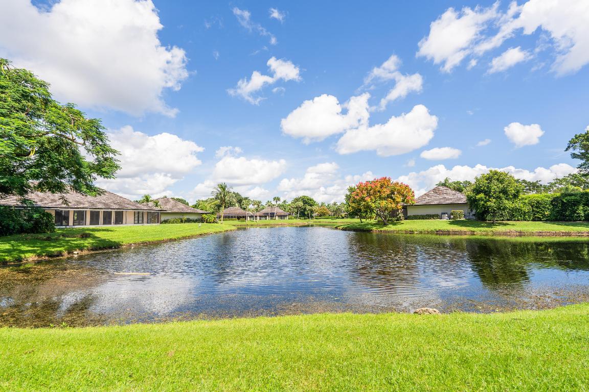 11842 Pebblewood Drive 202