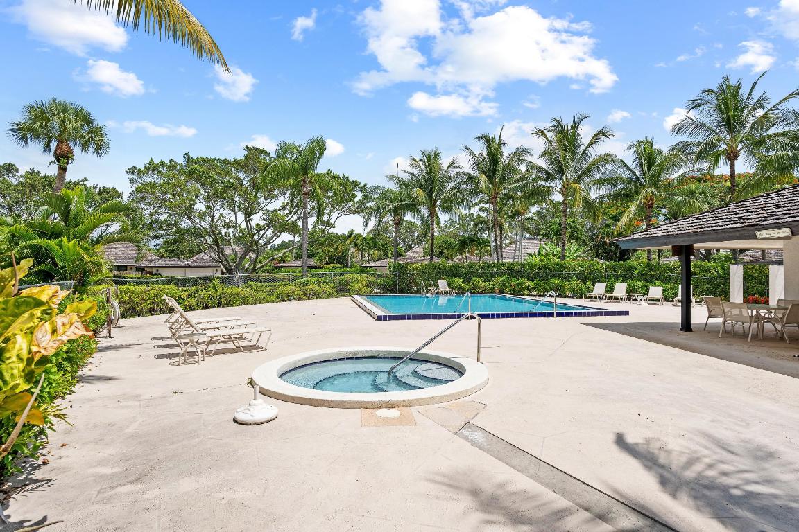 11842 Pebblewood Drive 202