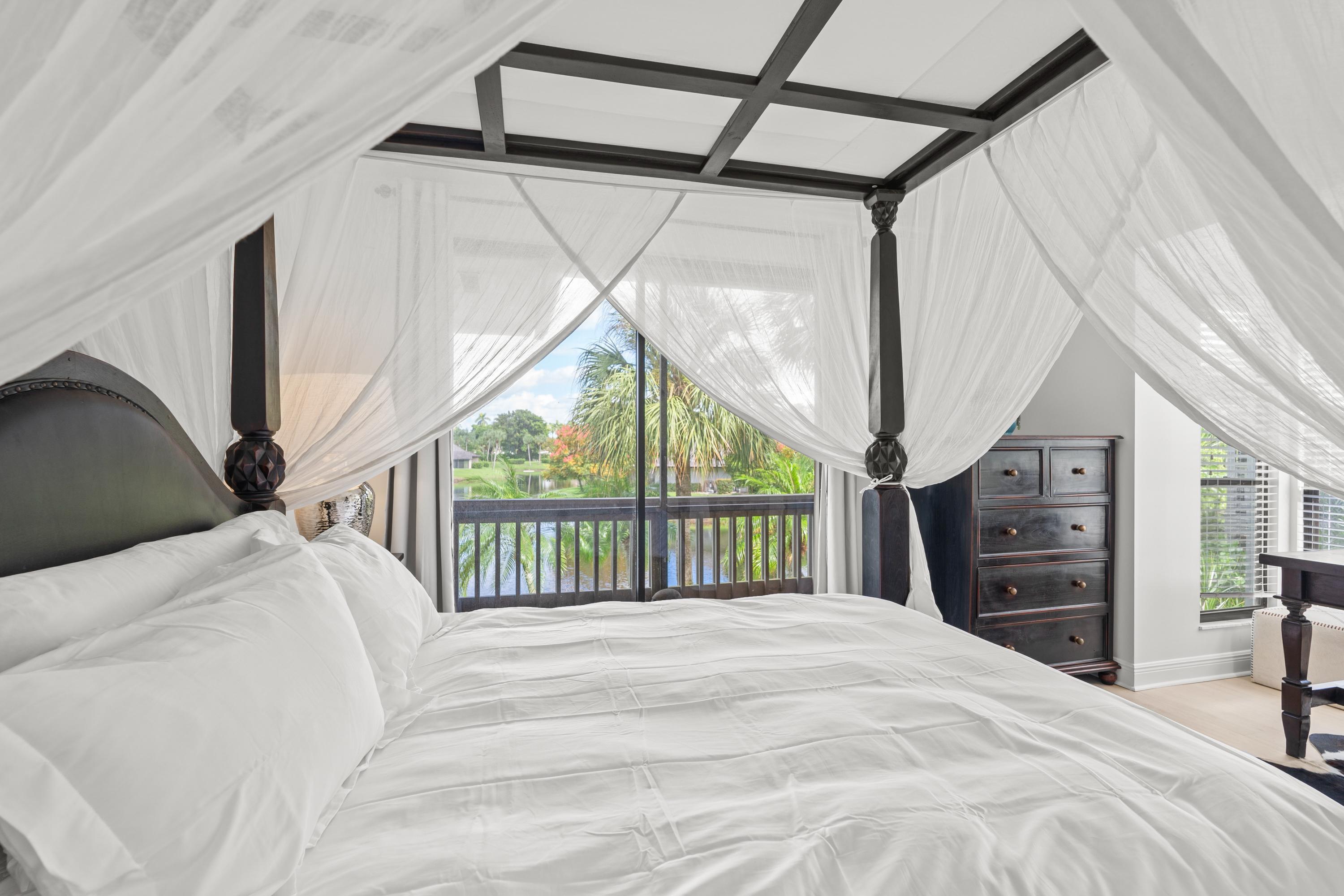 11842 Pebblewood Drive 202