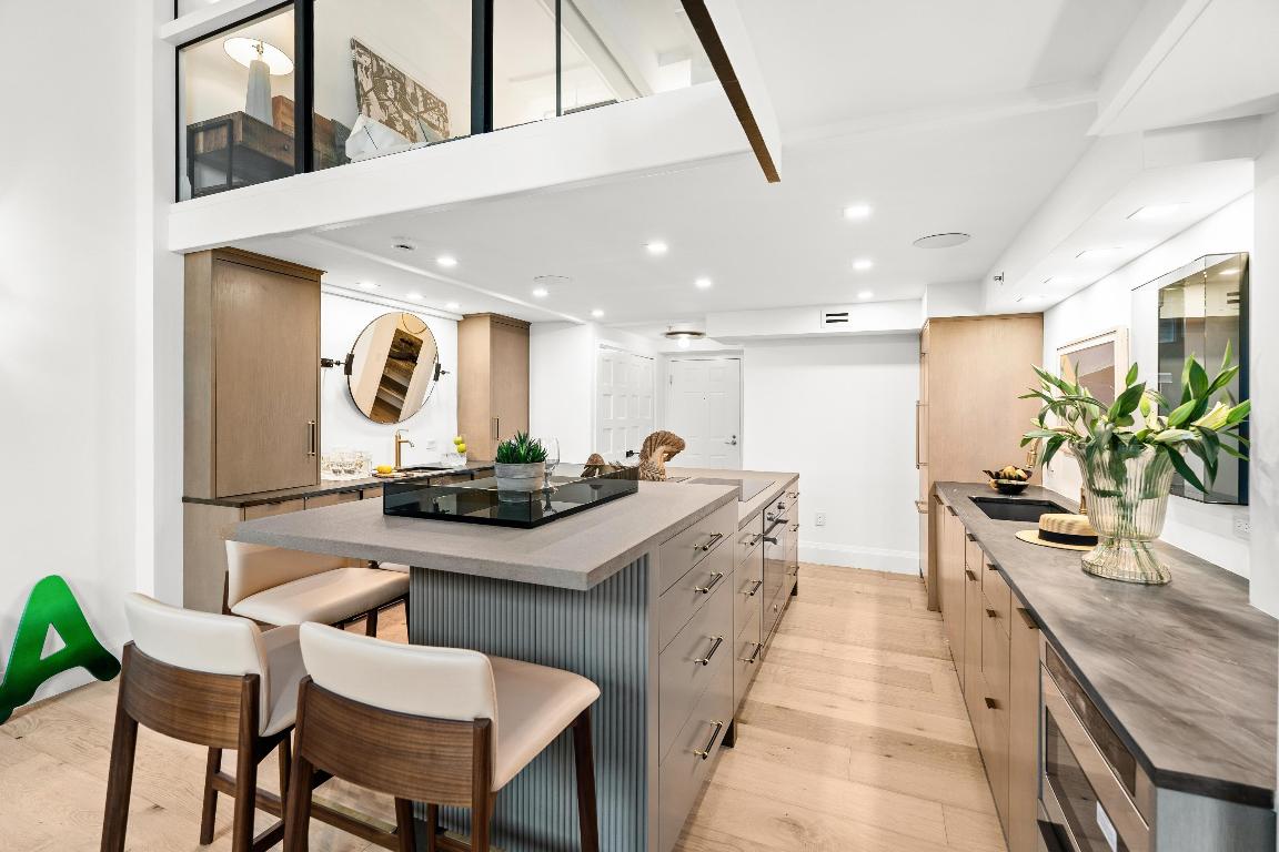 101 N Clematis Street 402