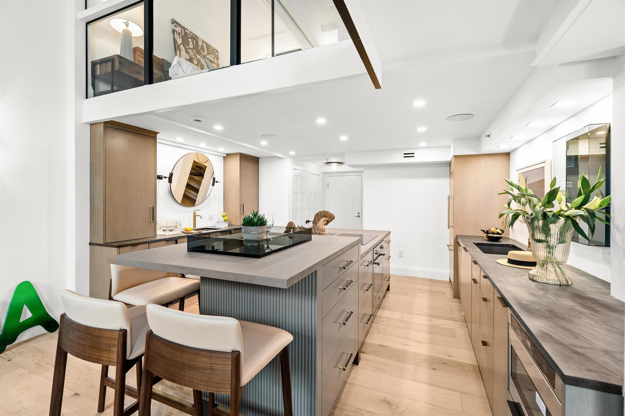 101 N Clematis Street 402