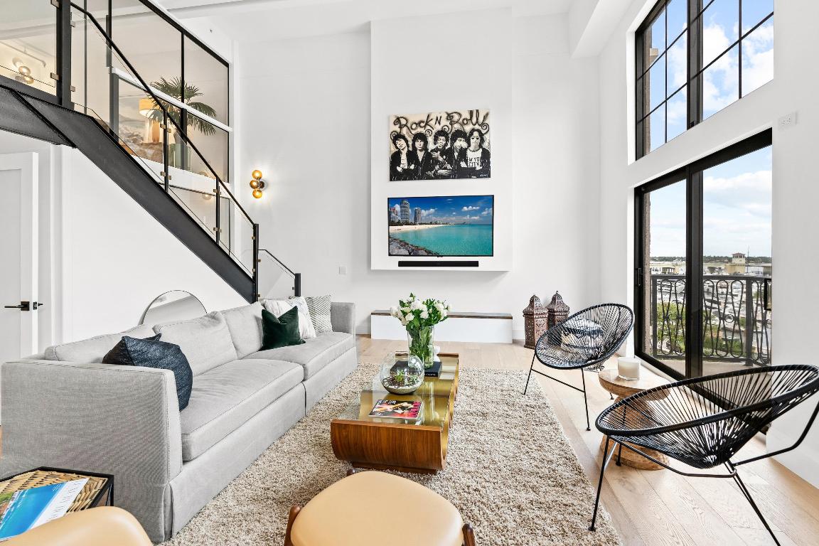 101 N Clematis Street 402