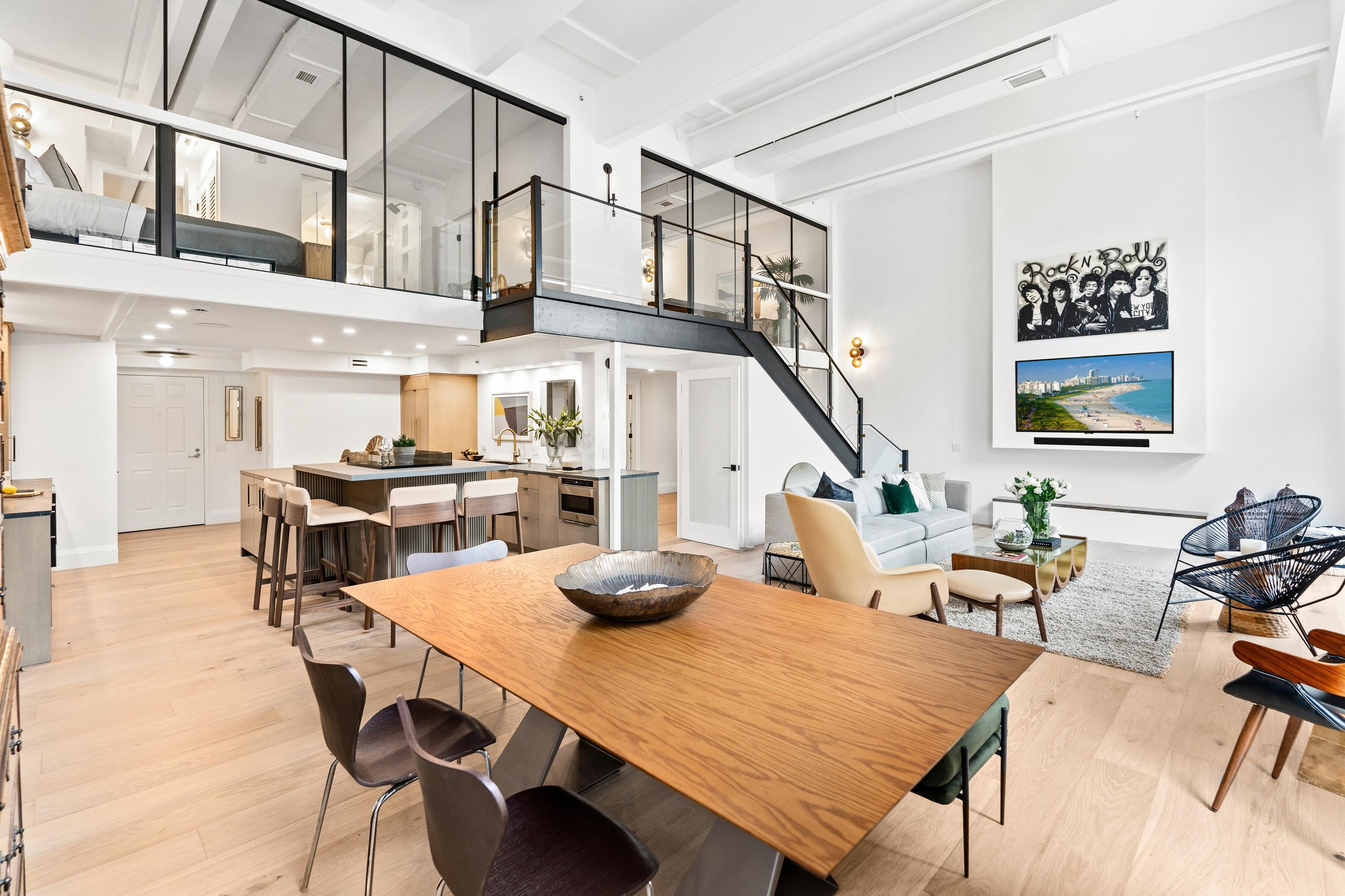 101 N Clematis Street 402