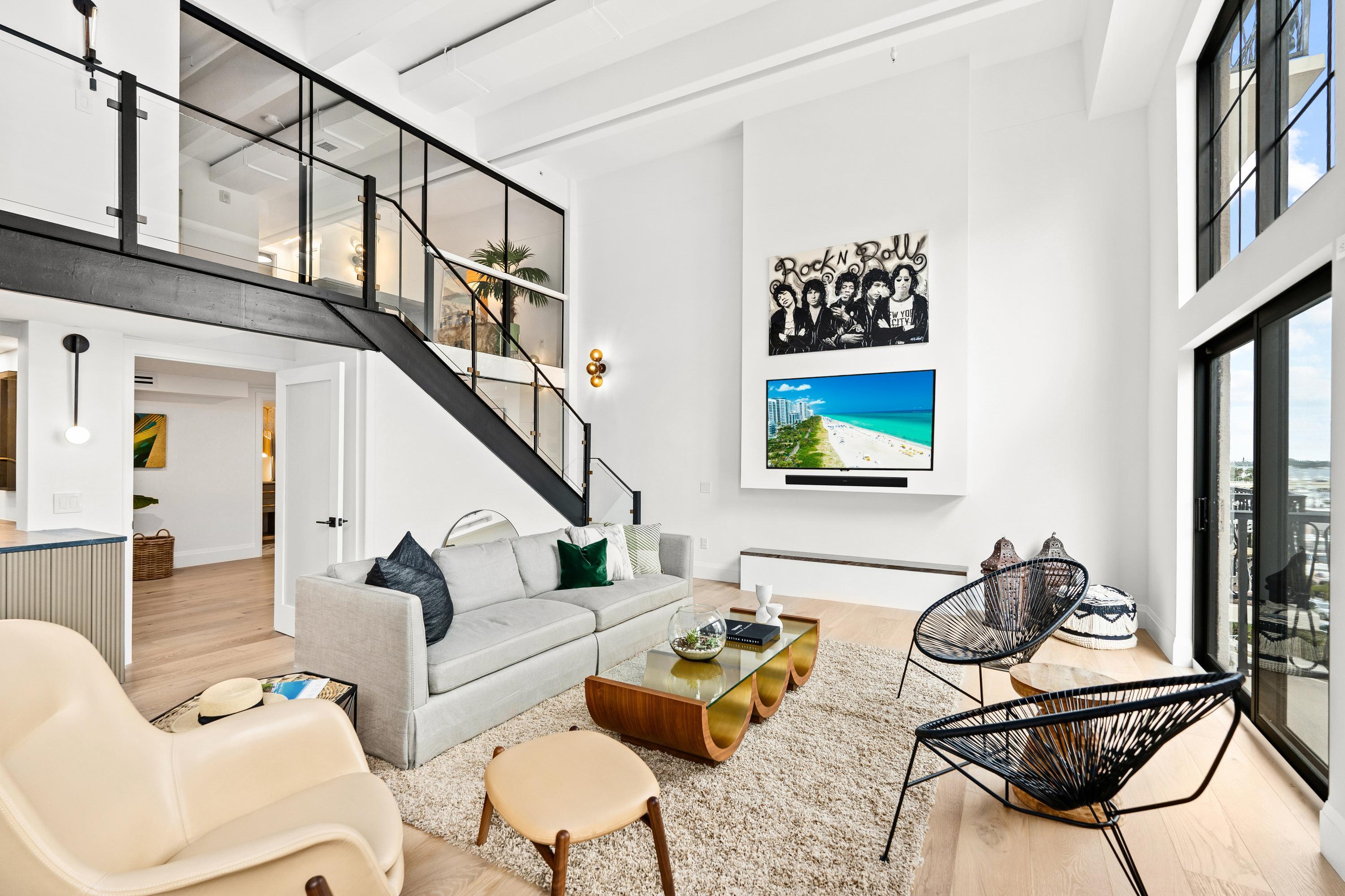 101 N Clematis Street 402