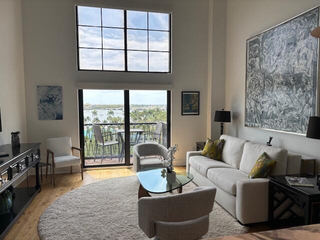 101 N Clematis Street 512