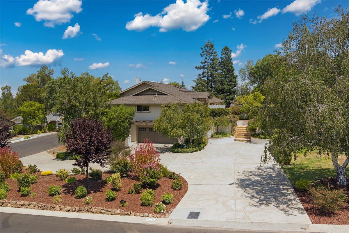 14530 La Rinconada DR