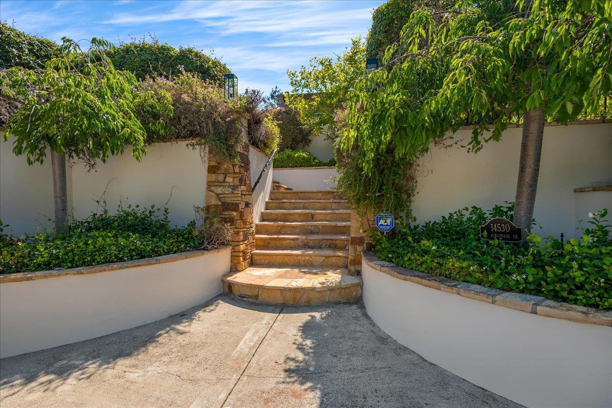 14530 La Rinconada DR