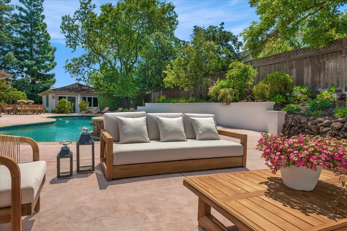 14530 La Rinconada DR