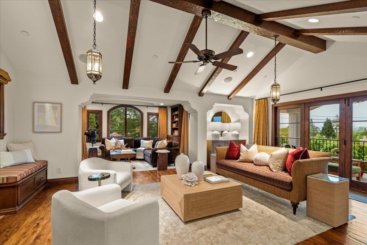 130 Creffield HTS