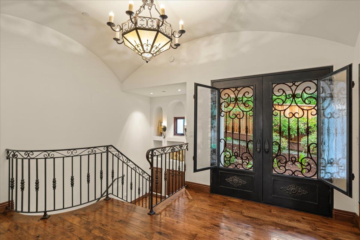 130 Creffield HTS