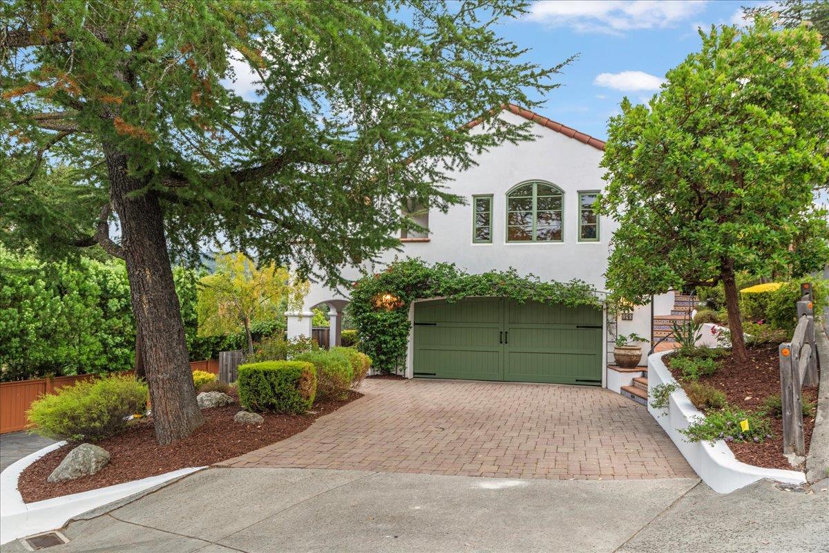130 Creffield HTS