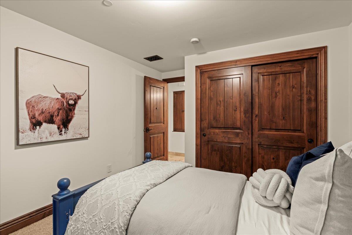 130 Creffield HTS