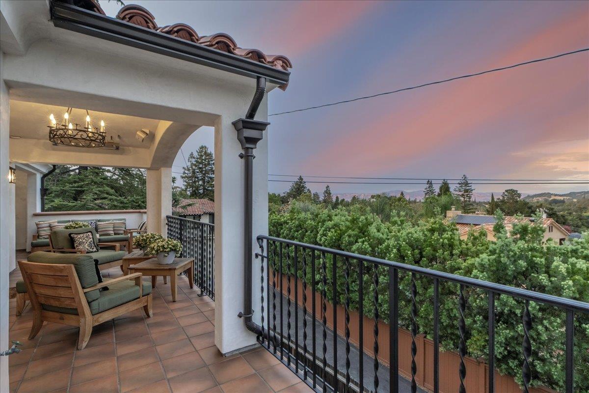 130 Creffield HTS