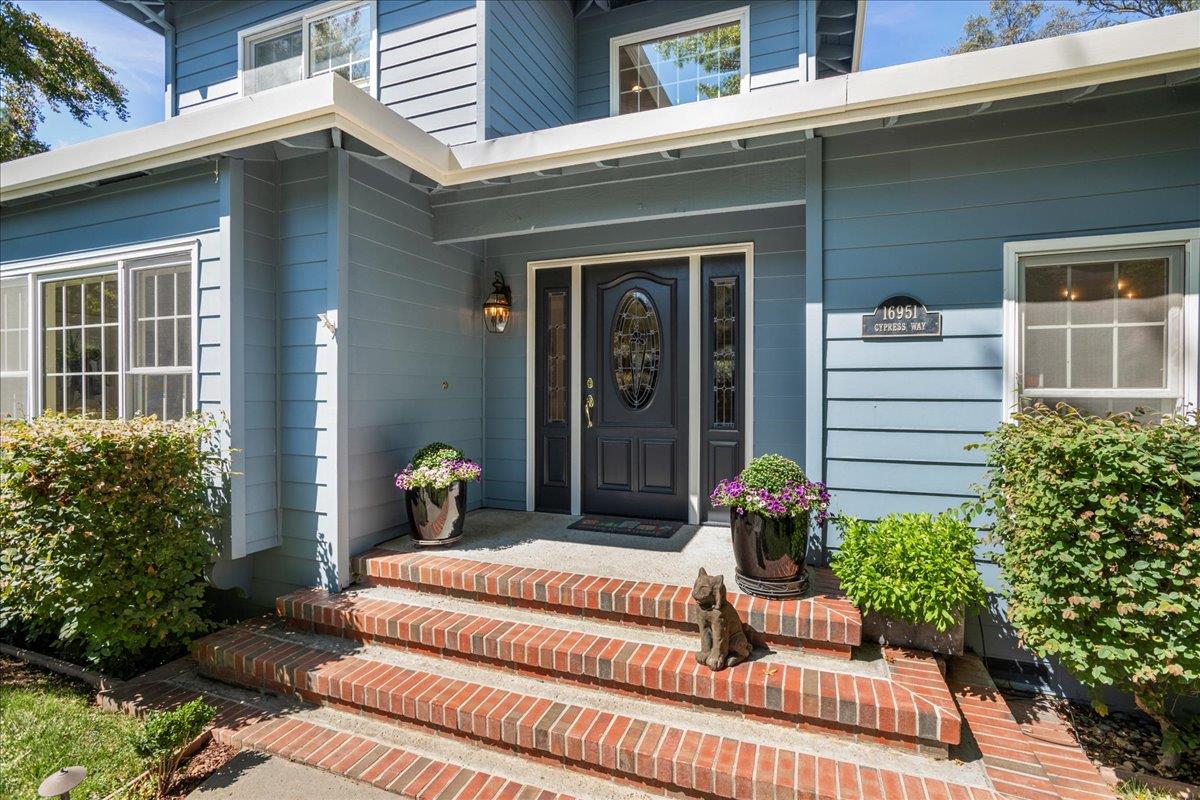 16951 Cypress WAY