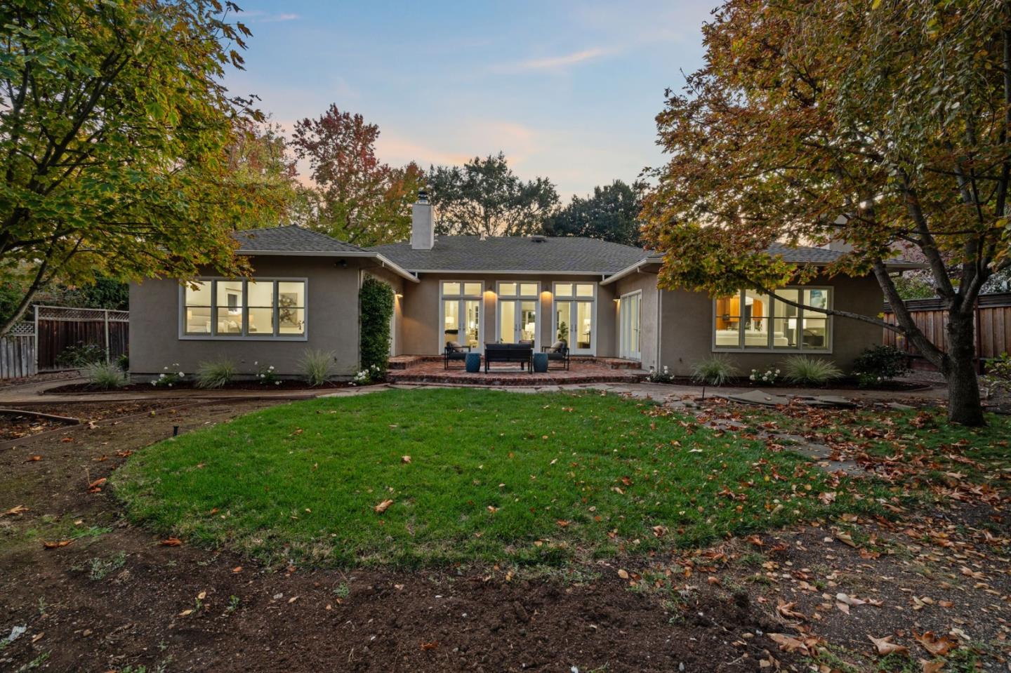 24313 Summerhill AVE