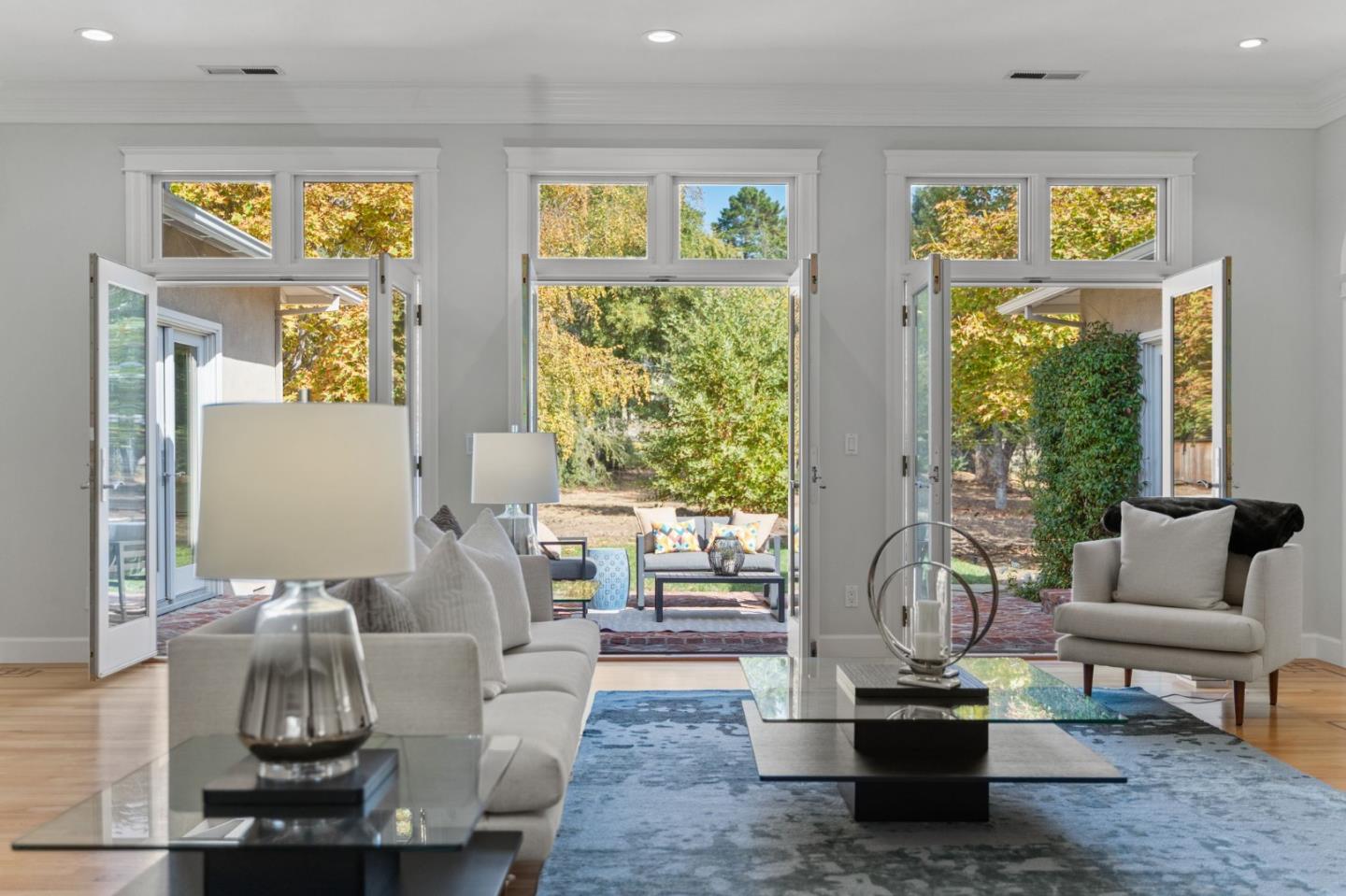 24313 Summerhill AVE