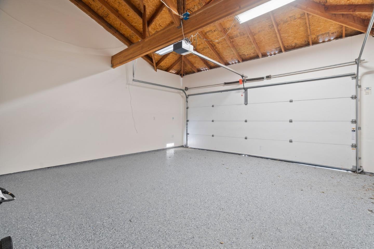 24313 Summerhill AVE