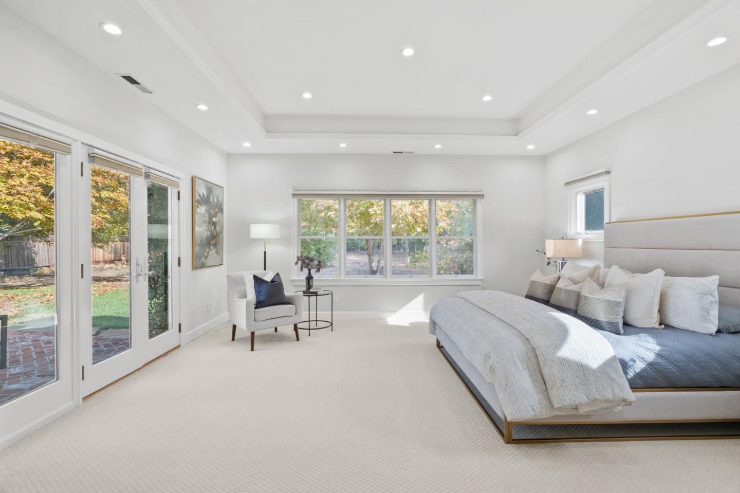 24313 Summerhill AVE