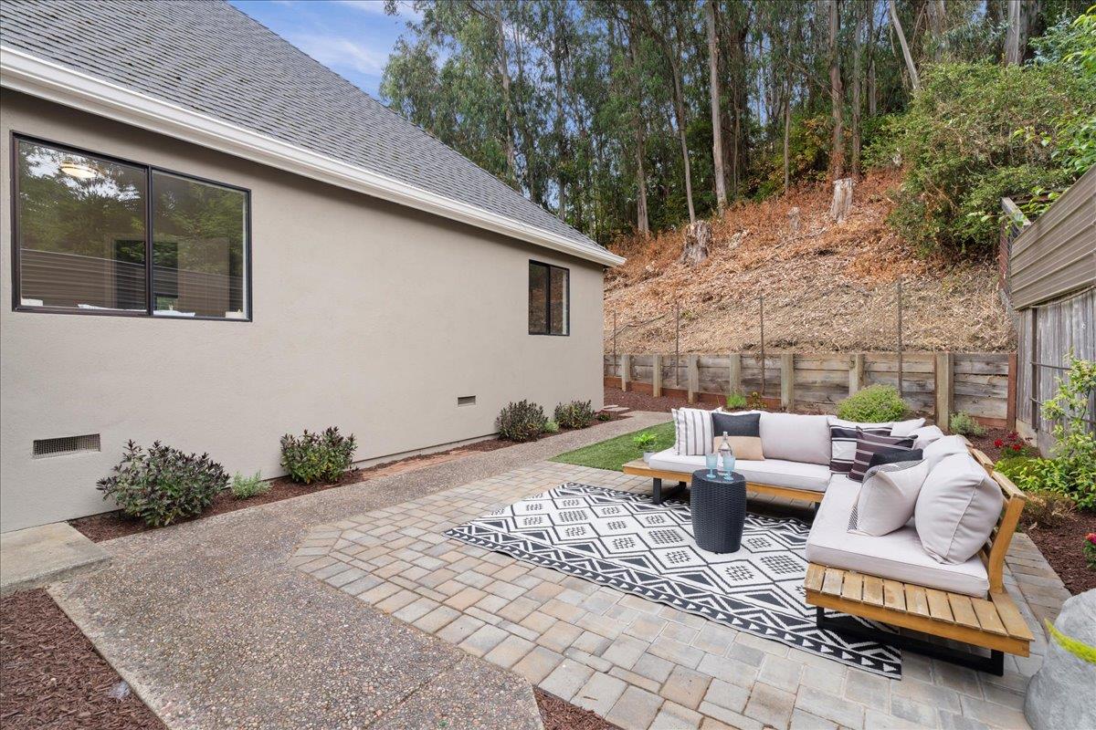 88 Mar Monte Avenue
