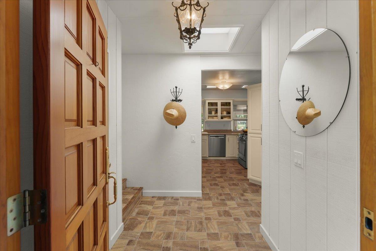 4711 Old San Jose Road