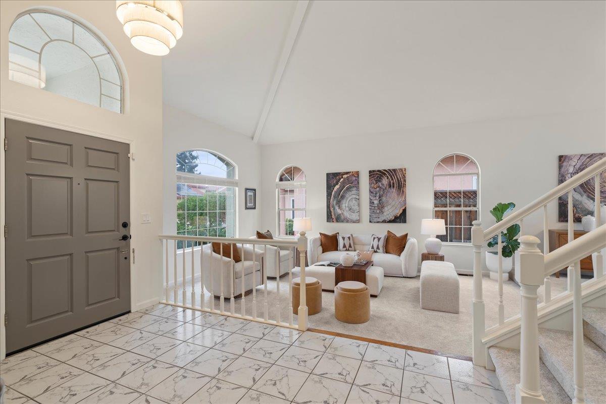 5629 Crow Lane