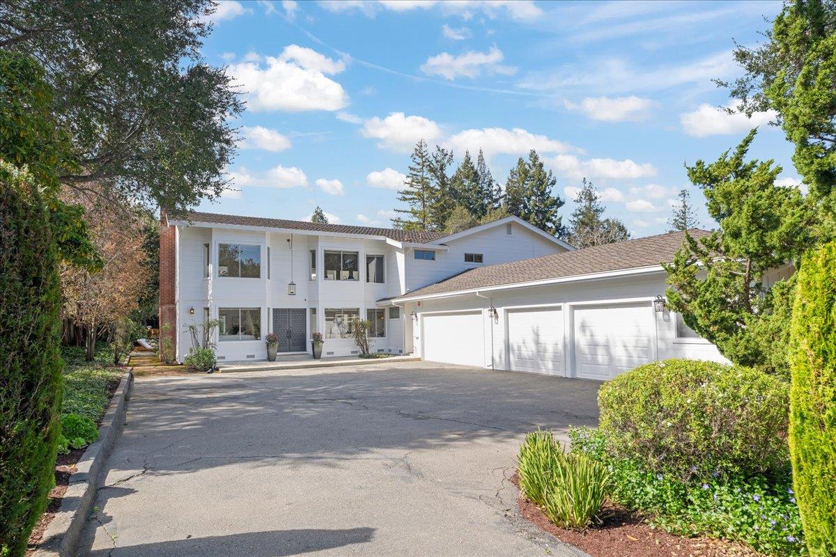 14721 Live Oak Lane