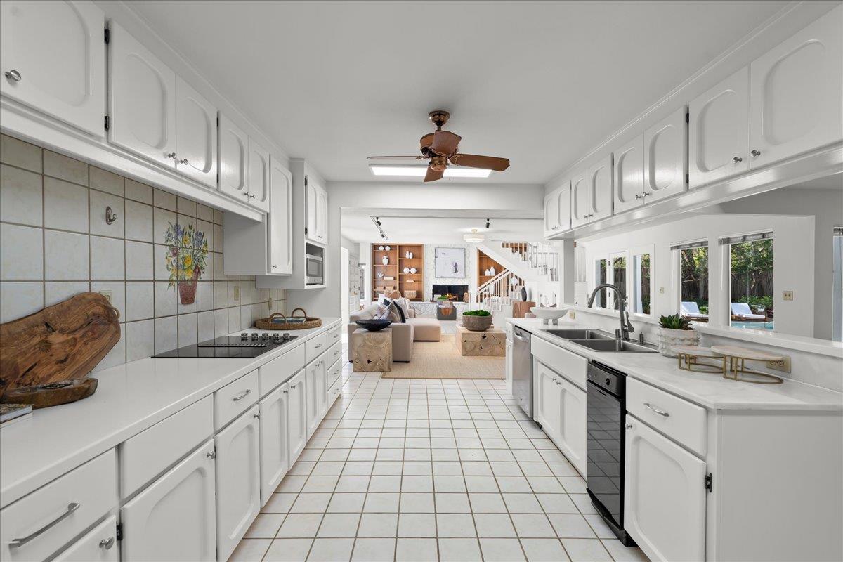 14721 Live Oak Lane