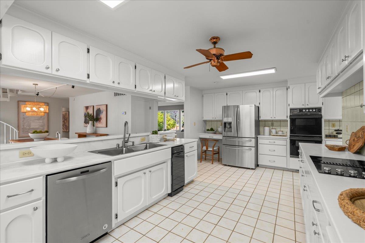 14721 Live Oak Lane