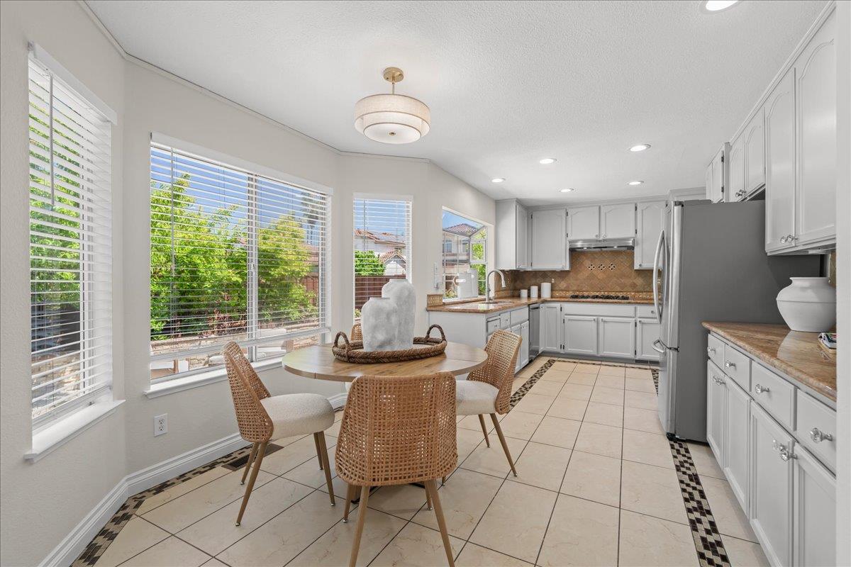 5696 Blackhawk Court