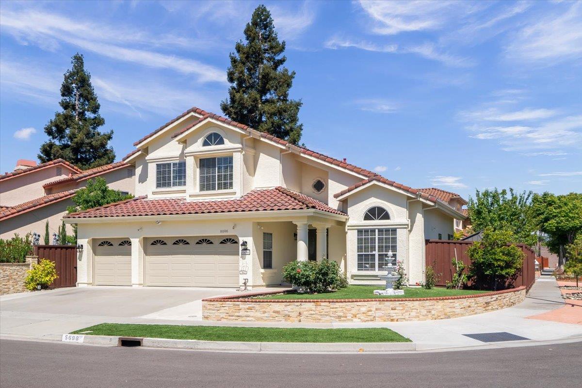 5696 Blackhawk Court