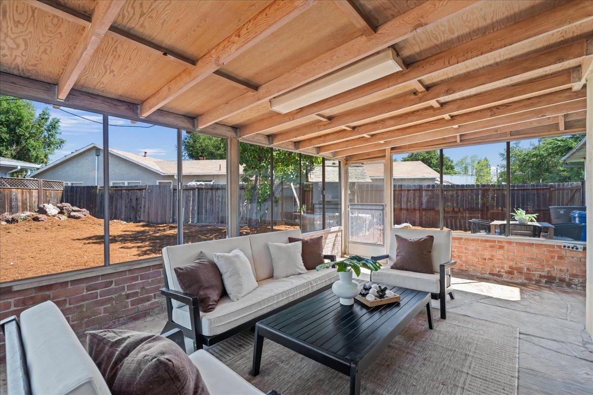 16281 Camino Del Sol