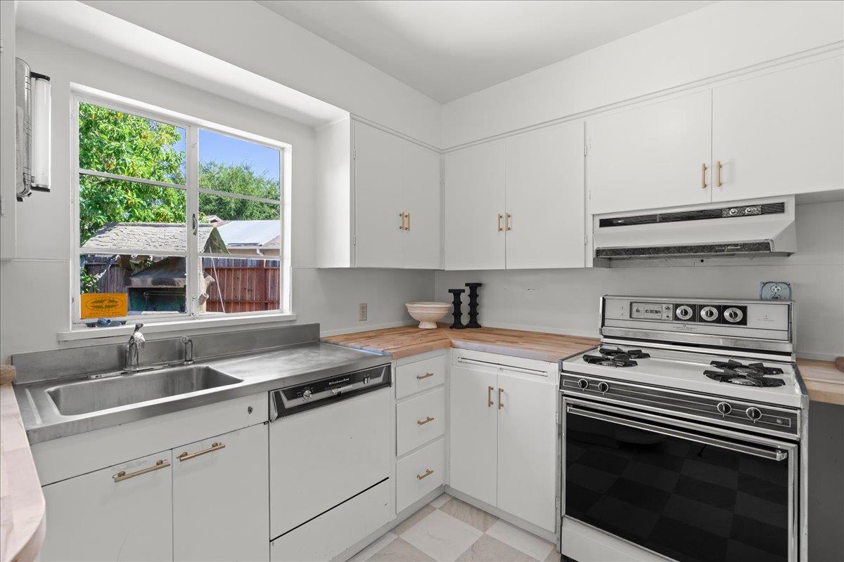 16281 Camino Del Sol