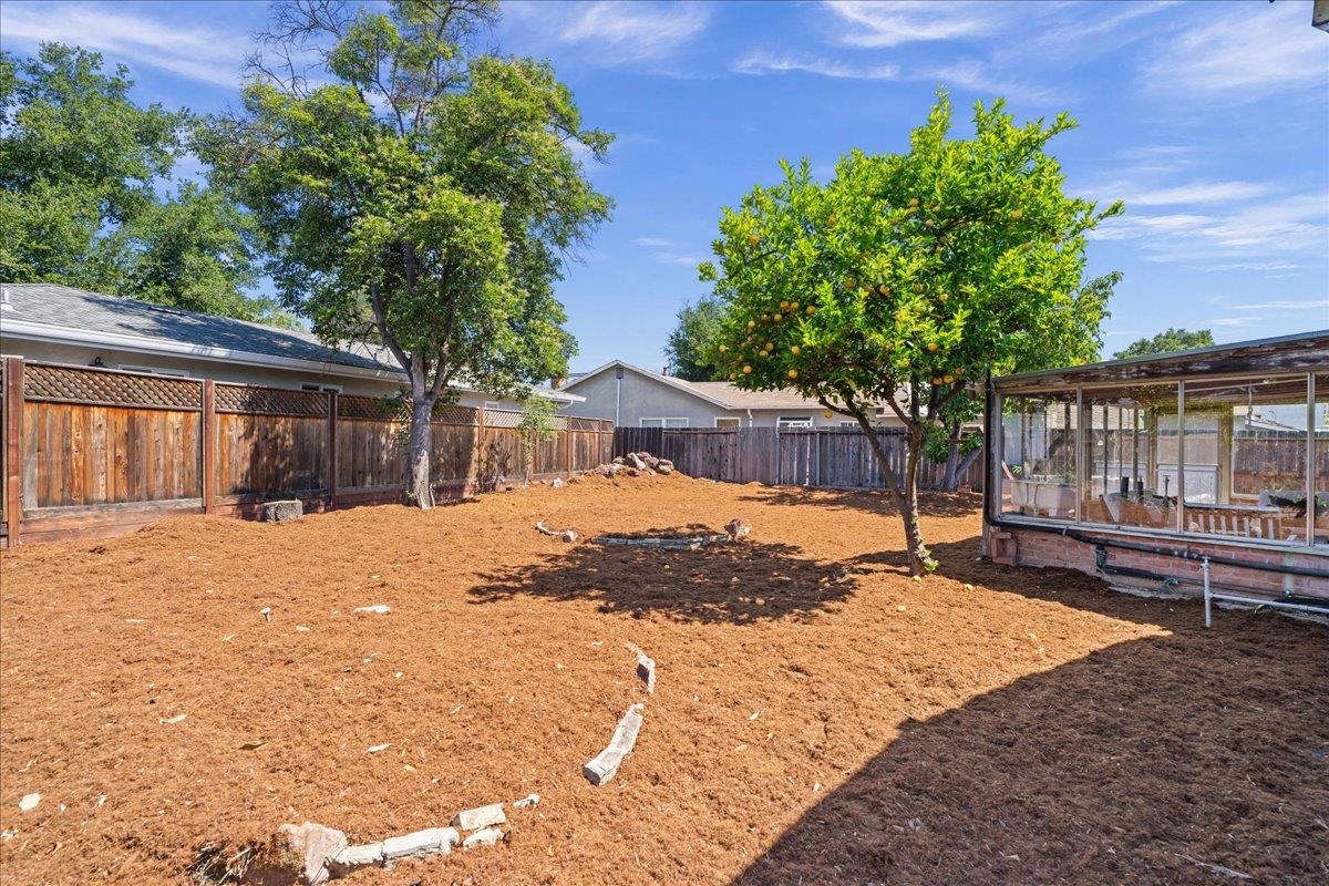 16281 Camino Del Sol