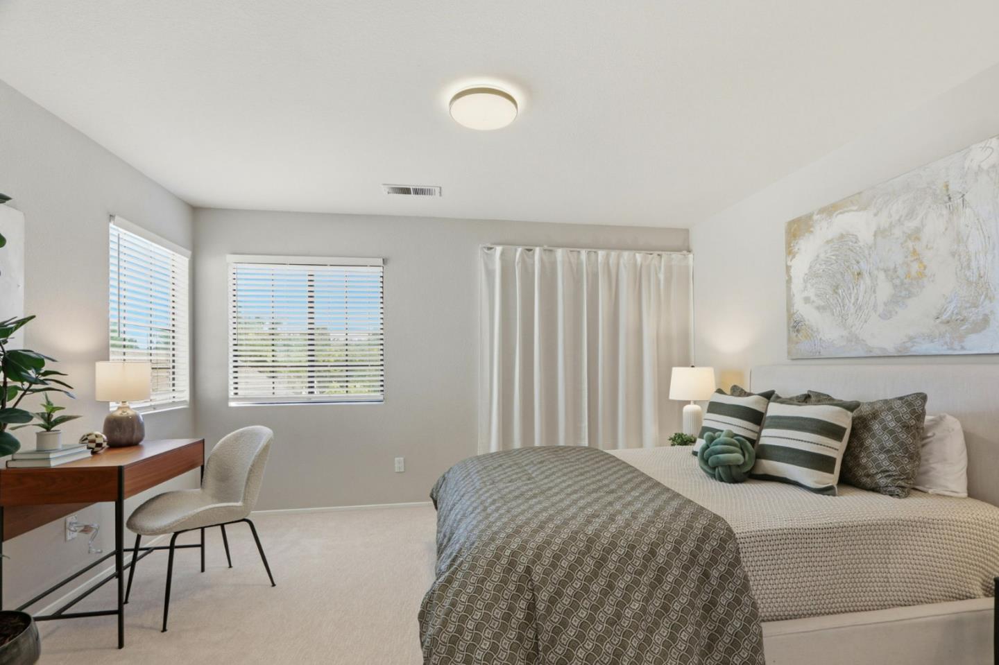2071 Foxhall LOOP