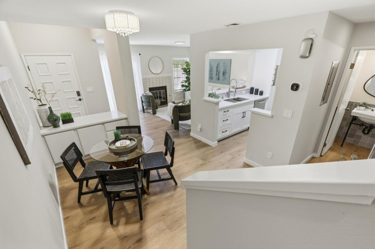 2071 Foxhall LOOP