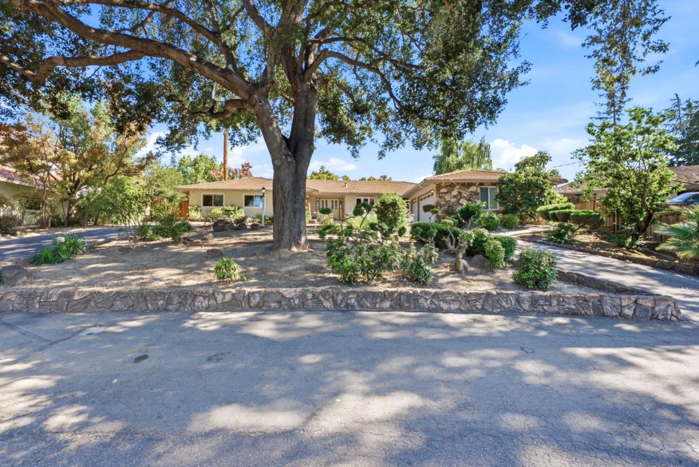 1794 Dry Creek RD
