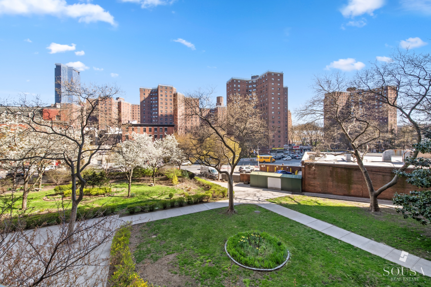 185 PARK Row 3F