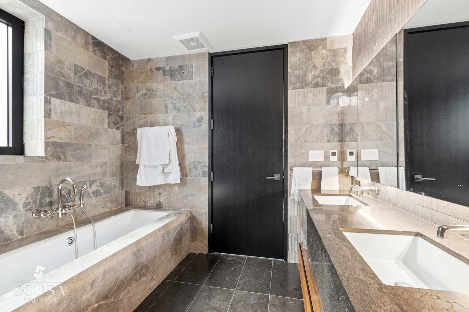 155 W 18TH Street 504