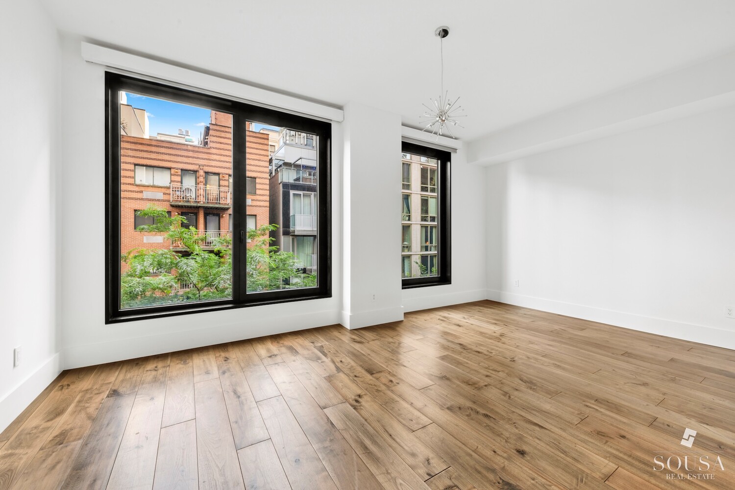 155 W 18TH Street 504