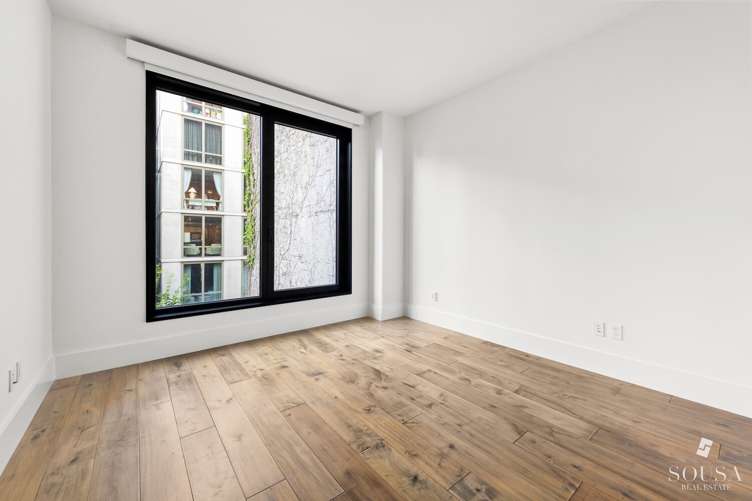 155 W 18TH Street 504