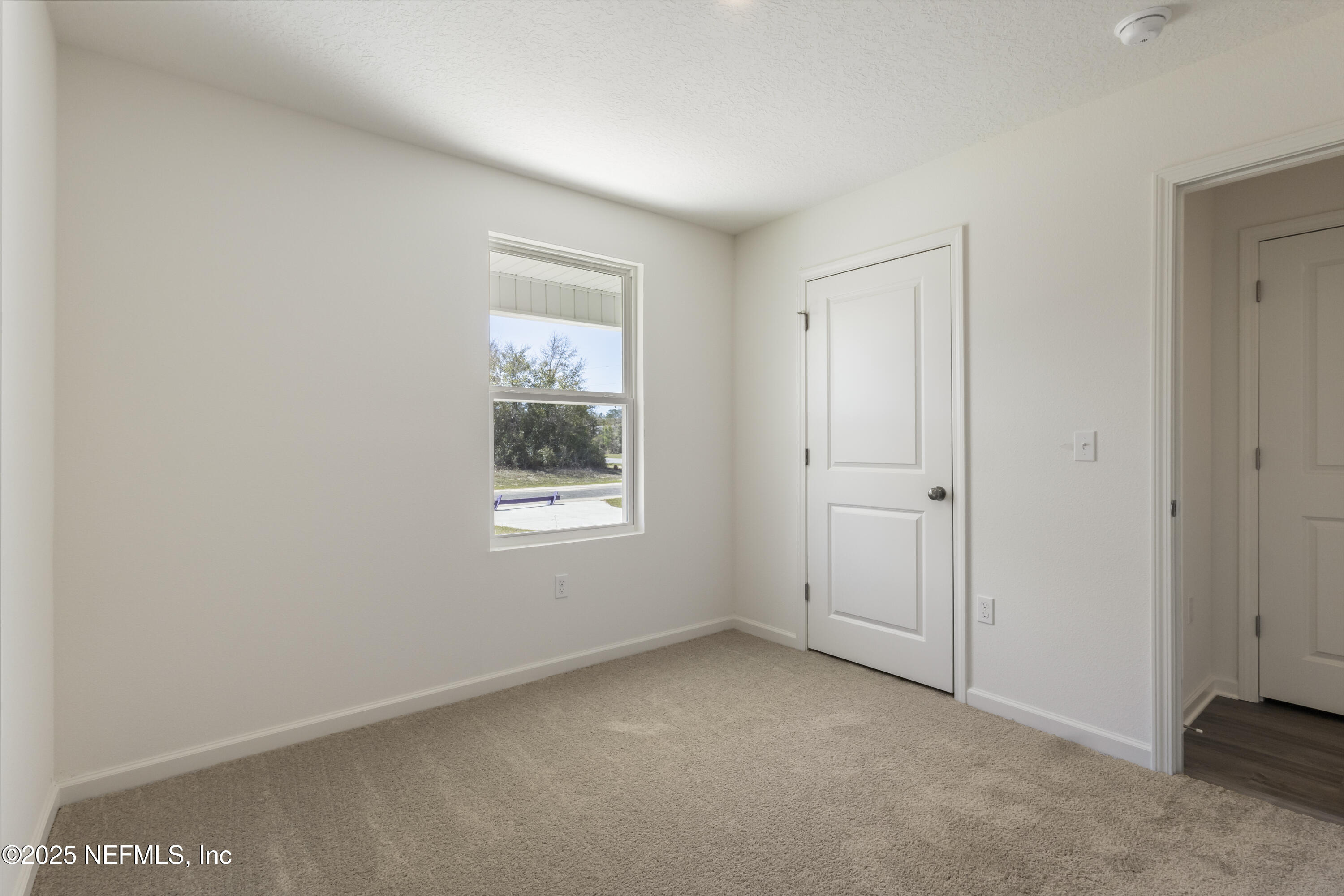 734 HUNTER Road
